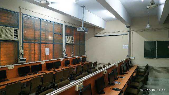 salle d'informatique de L'université de Delhi