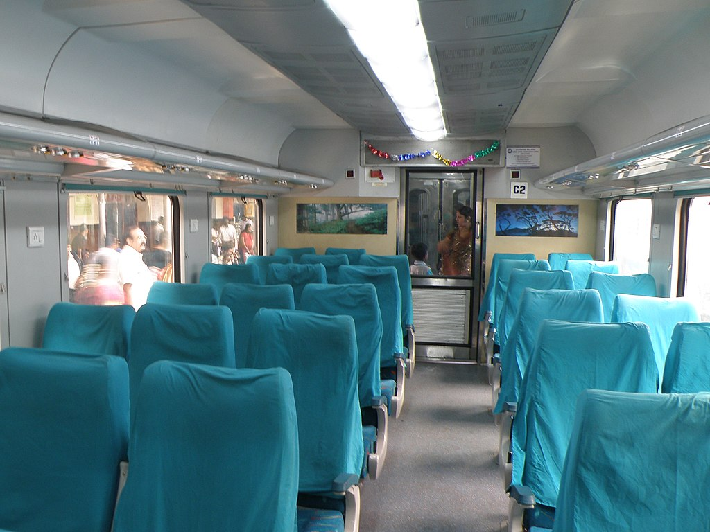 Intérieur du Shatabdi Express 